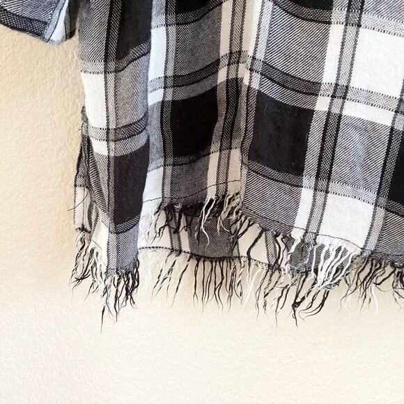 Umgee Shirt Womens Sz M Top Black Plaid Long Sleeve 1/4 Button Up Peplum Boho - Picture 7 of 8